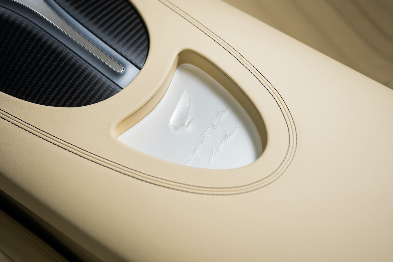 11 2606 BUGATTI-W16-Mistral-End-of-Production